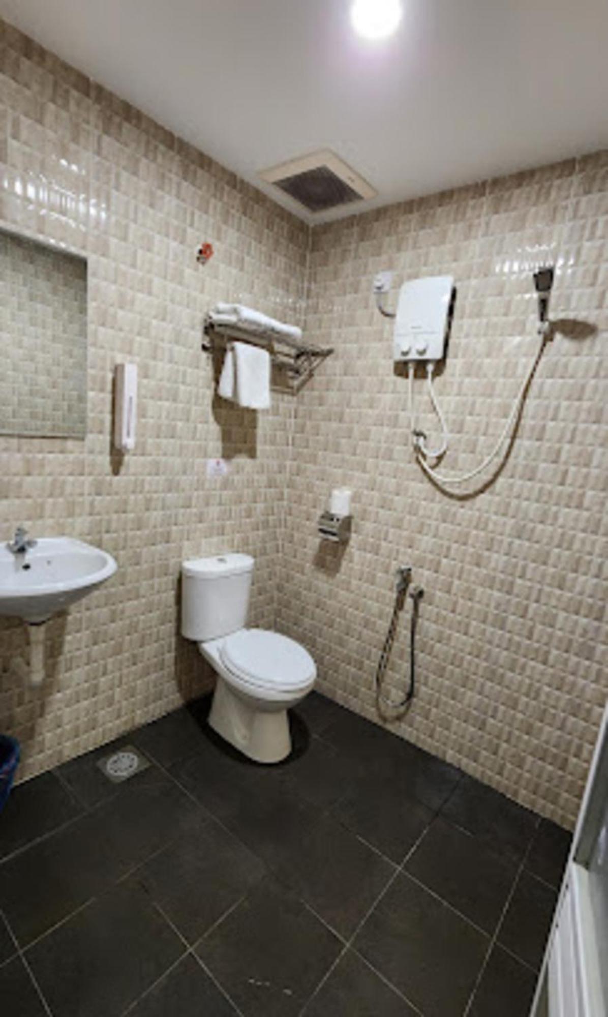 סיטיאוון Sam Hotel מראה חיצוני תמונה